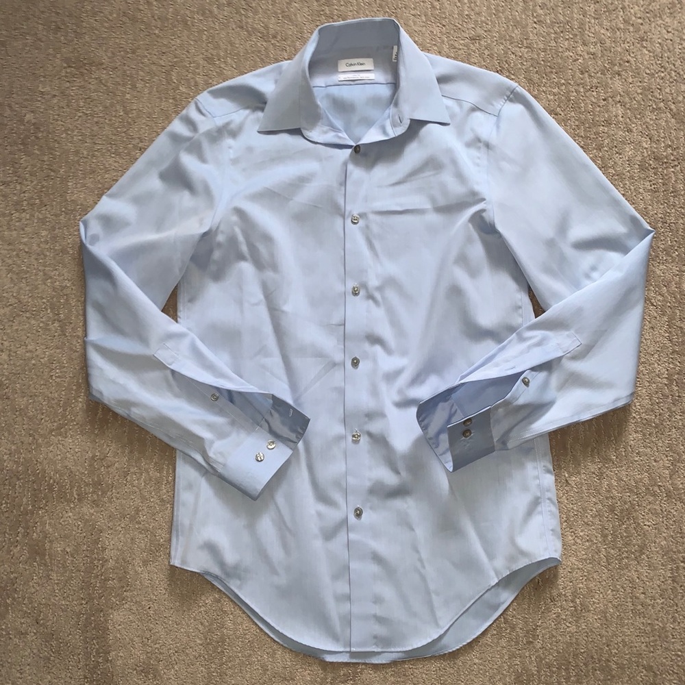 Calvin Klein - slim fit 14 1/2” 32/33 (non iron) - SMALL